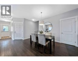 Bedroom - 22 West Coach Manor Sw, Calgary, AB T3H1R7 Photo 9