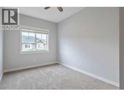 Storage - 22 West Coach Manor Sw, Calgary, AB T3H1R7 Photo 15