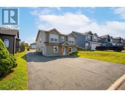 15 Hartland Avenue thumbnail 2