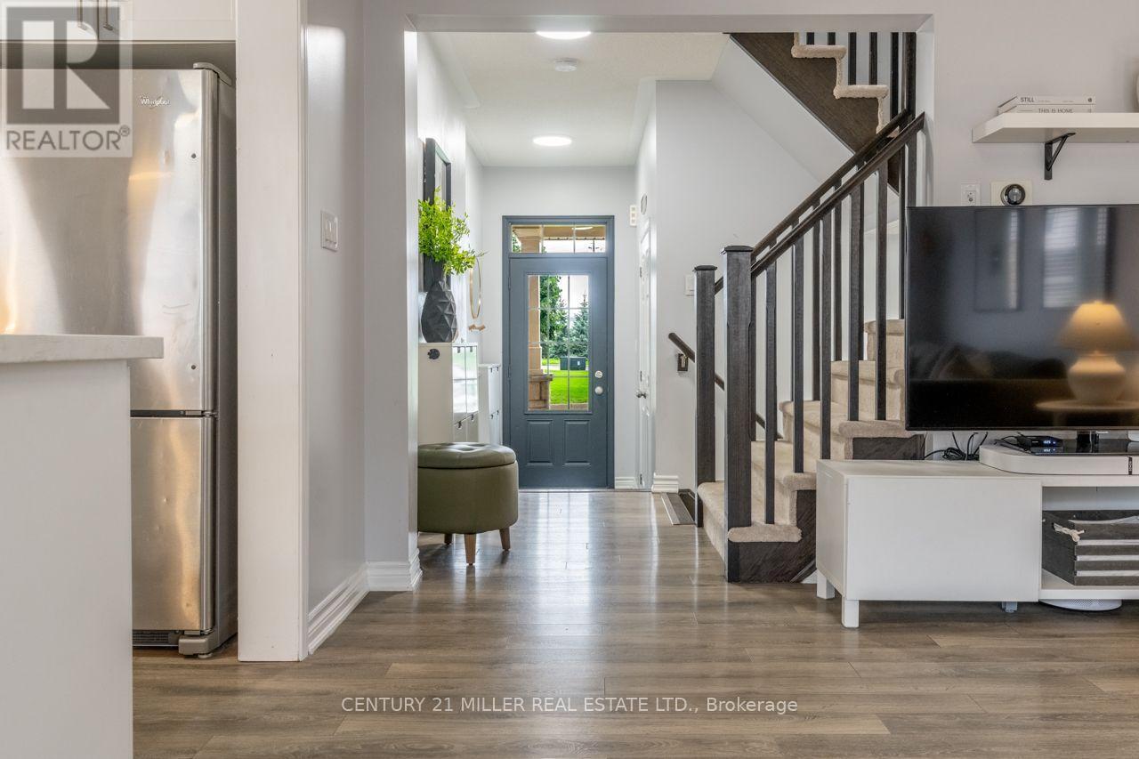 1706 COPELAND CIRCLE, Milton (CL Clarke) — photo 2