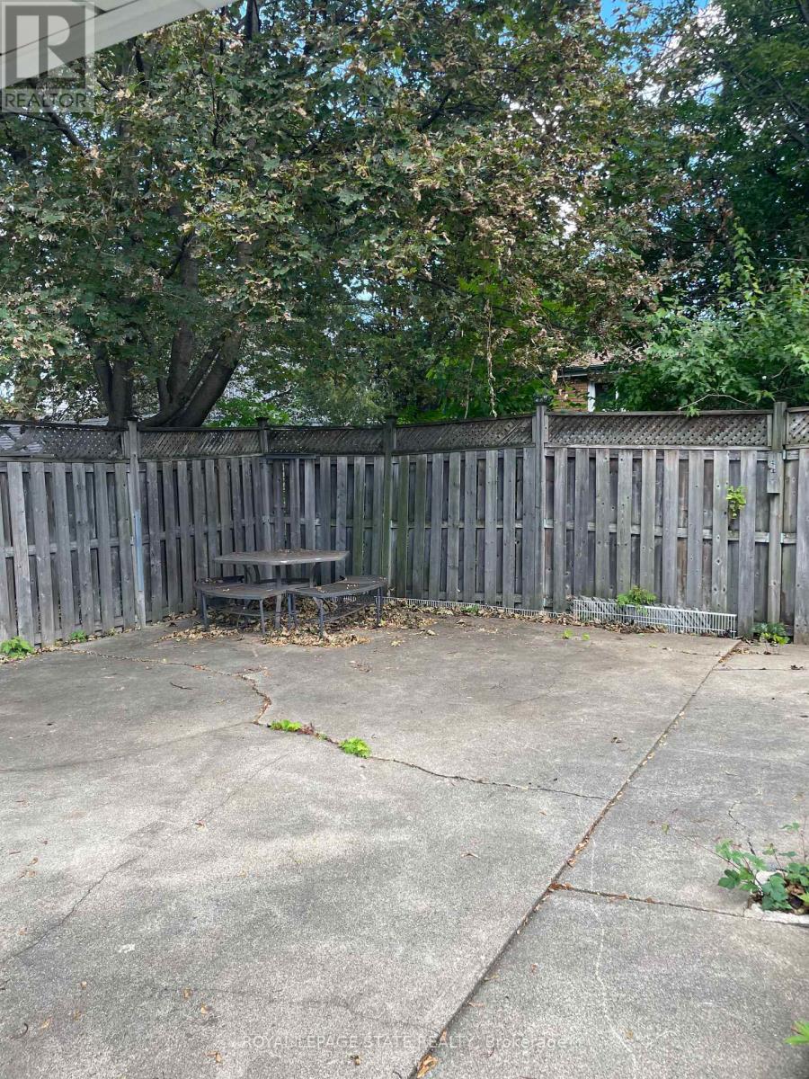 UPPER - 225 EAST 14TH STREET, Hamilton (Inch Park) — photo 4