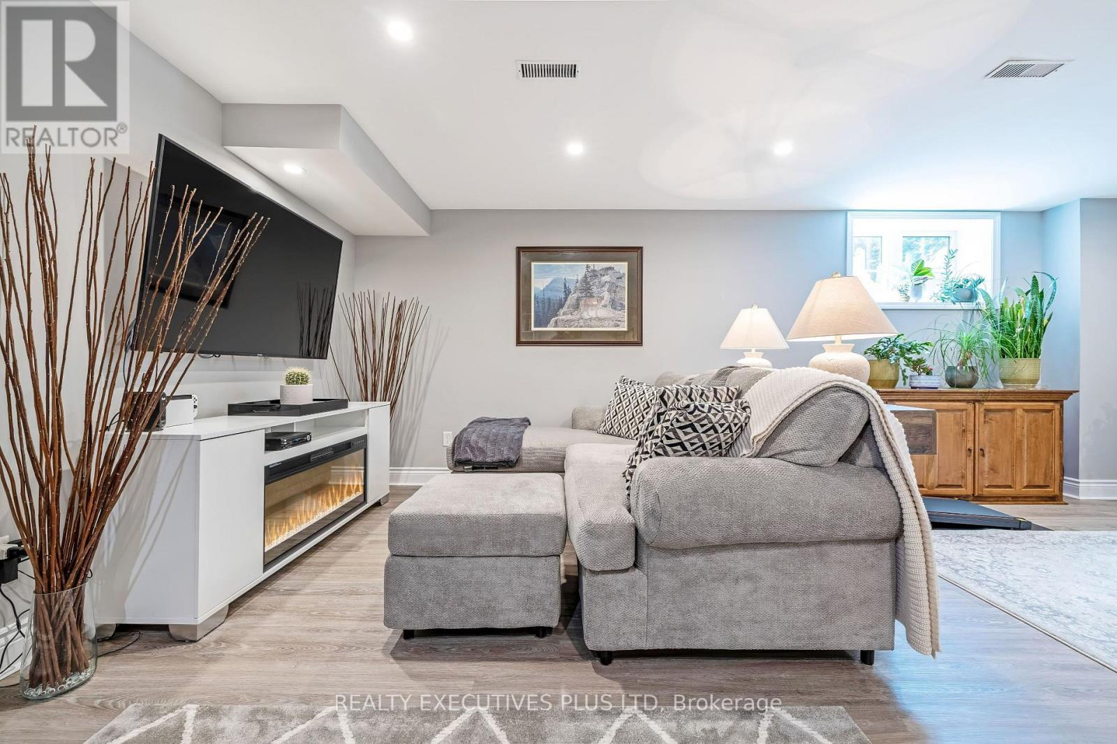 86 STILLWATER CRESCENT - Image 34