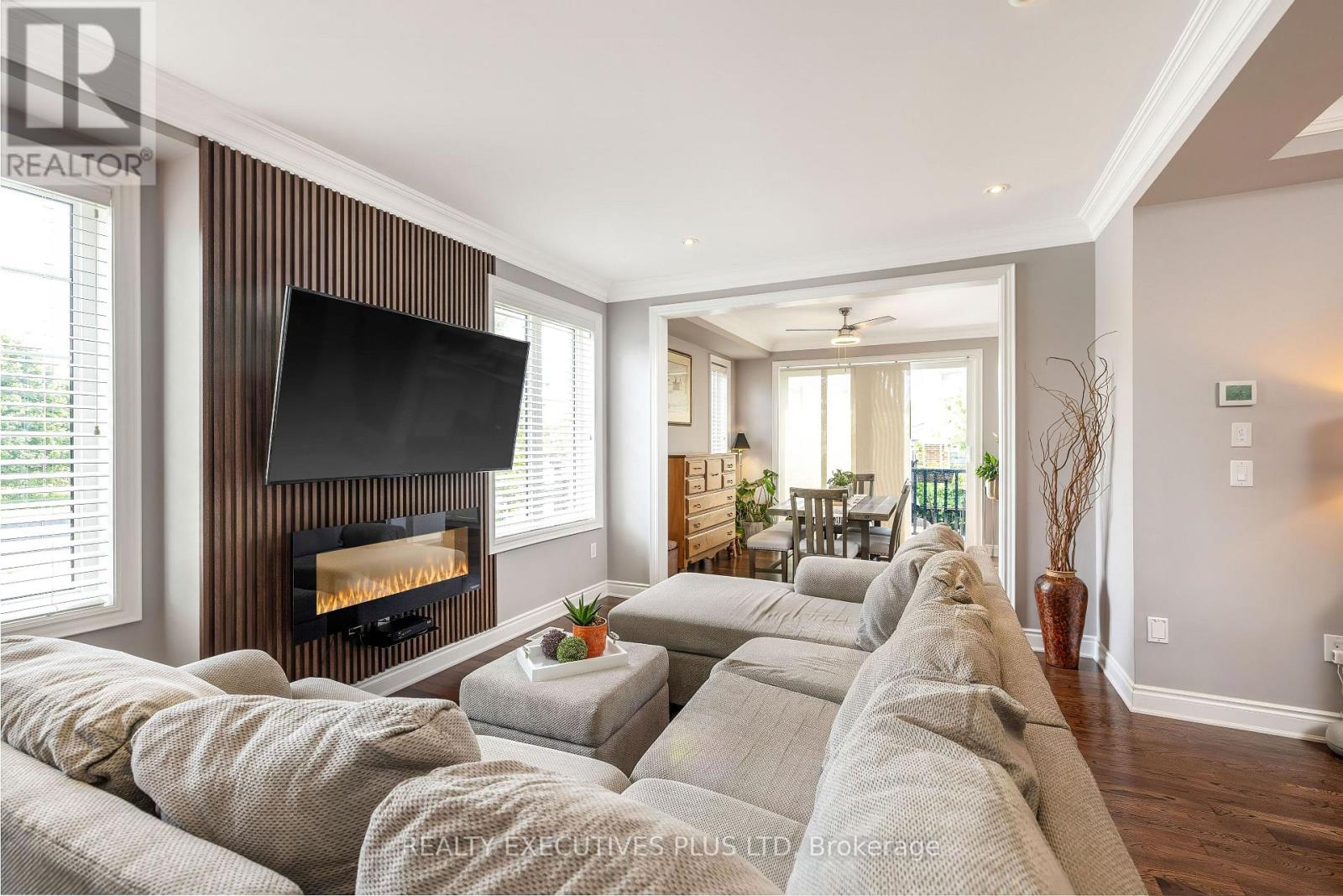 86 STILLWATER CRESCENT - Image 4