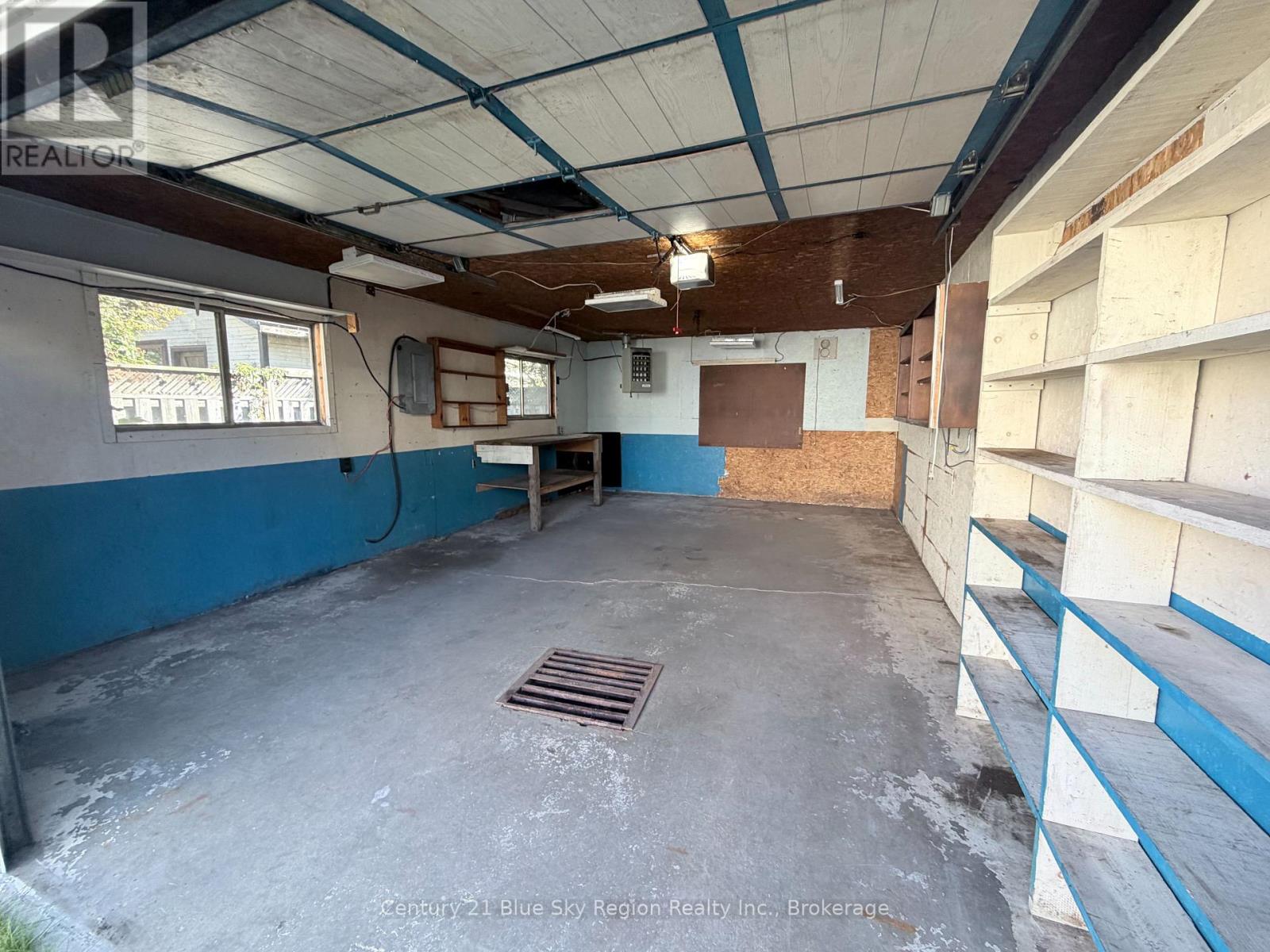 452 KING STREET W - 38