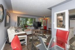 121 Clark Drive, Brandon, MB R7B0V3 Photo 8