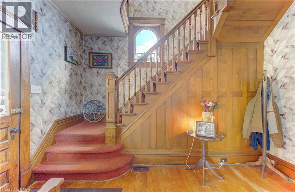 246 JACOB Street, New Hamburg — photo 9