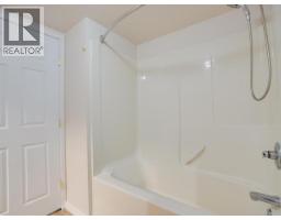 4070 Highway 101, Powell River, BC V8A4Z3 Photo 14