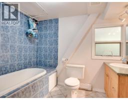 4070 Highway 101, Powell River, BC V8A4Z3 Photo 20