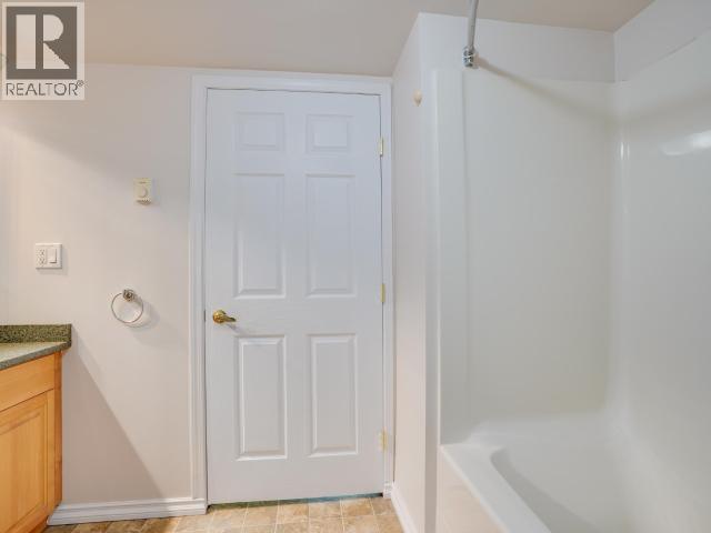 4070 HIGHWAY 101, Powell River