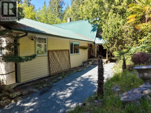 4070 HIGHWAY 101 - 35