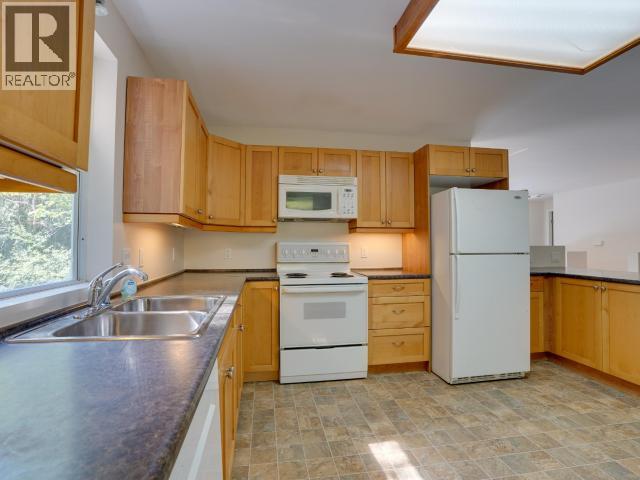 4070 HIGHWAY 101, Powell River