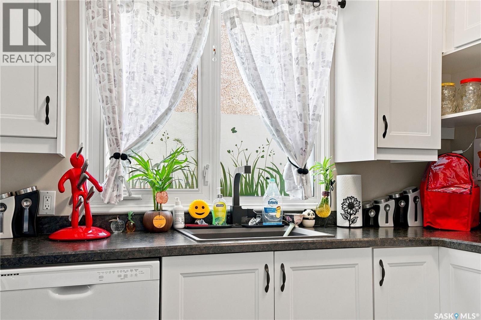 #27 1128 Mckercher DRIVE - 14