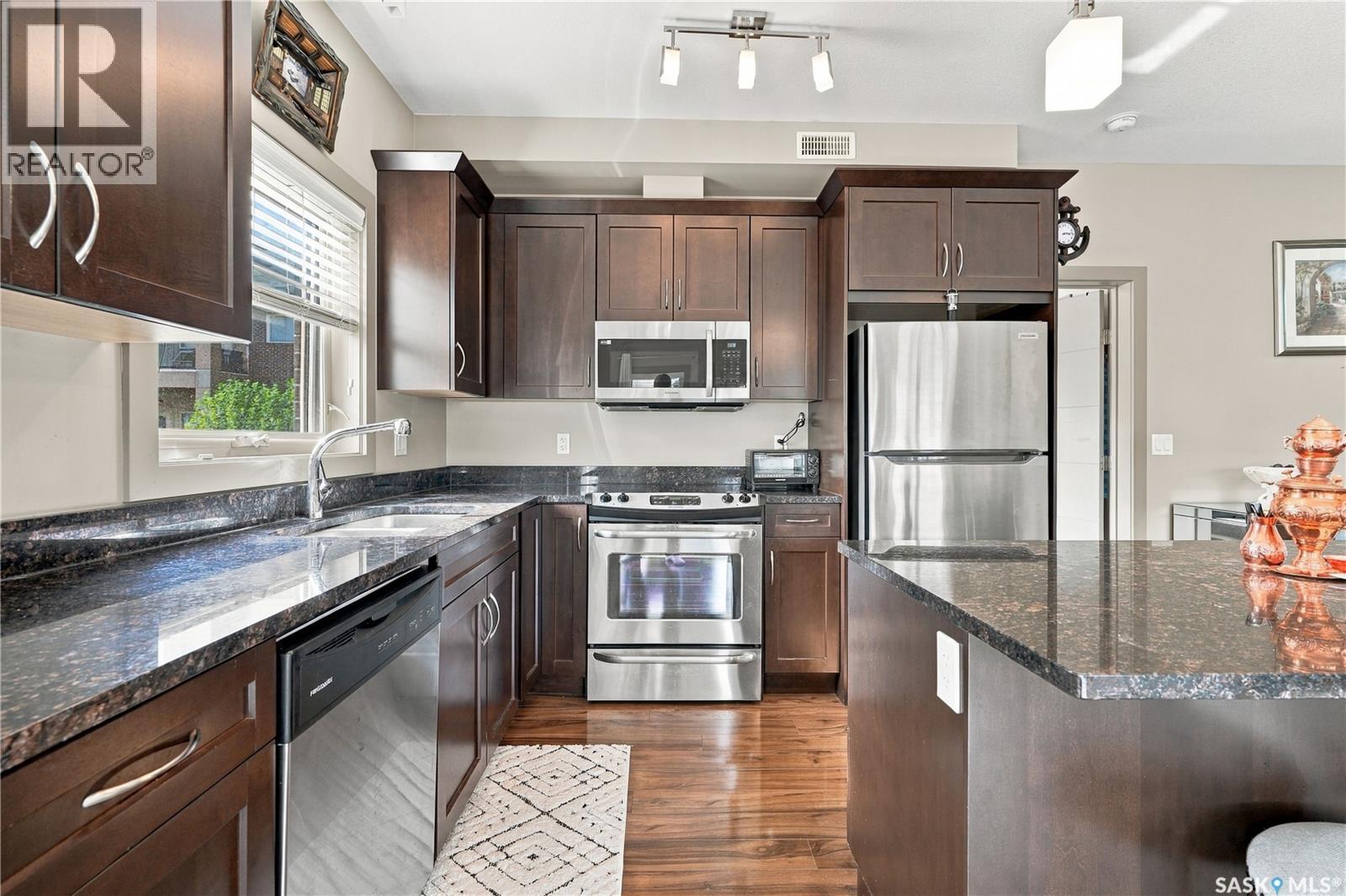 #133 121 Willowgrove CRESCENT - 5