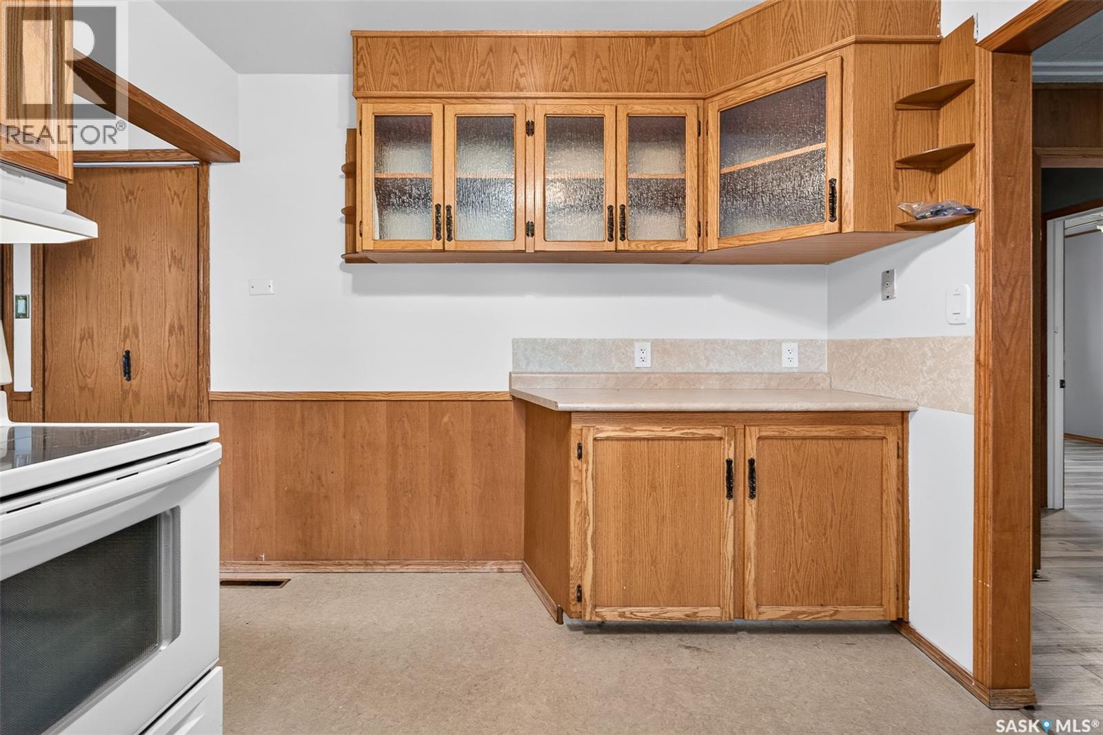 1054 Vaughan STREET W - Image 16