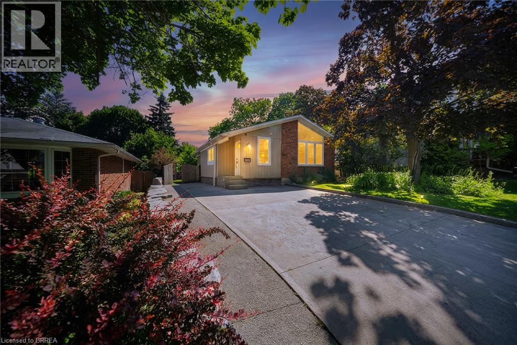 17 FLYNN Avenue, Cambridge — photo 2