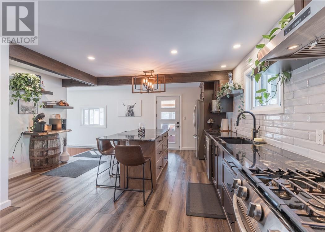 457 Mclean Street - 4