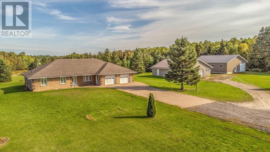 3623 Hwy 64, Noelville