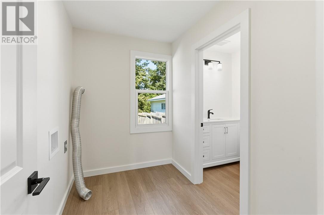 84 Catherine Drive, Garson — photo 8