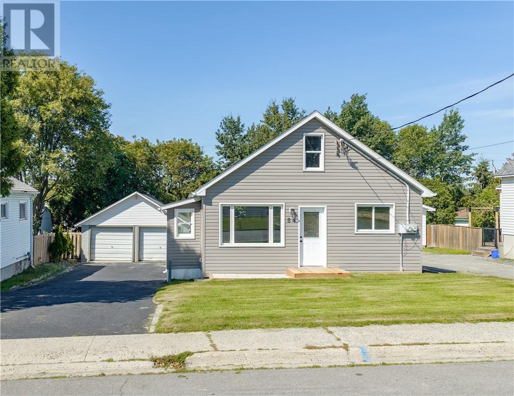 84 Catherine Drive, Garson