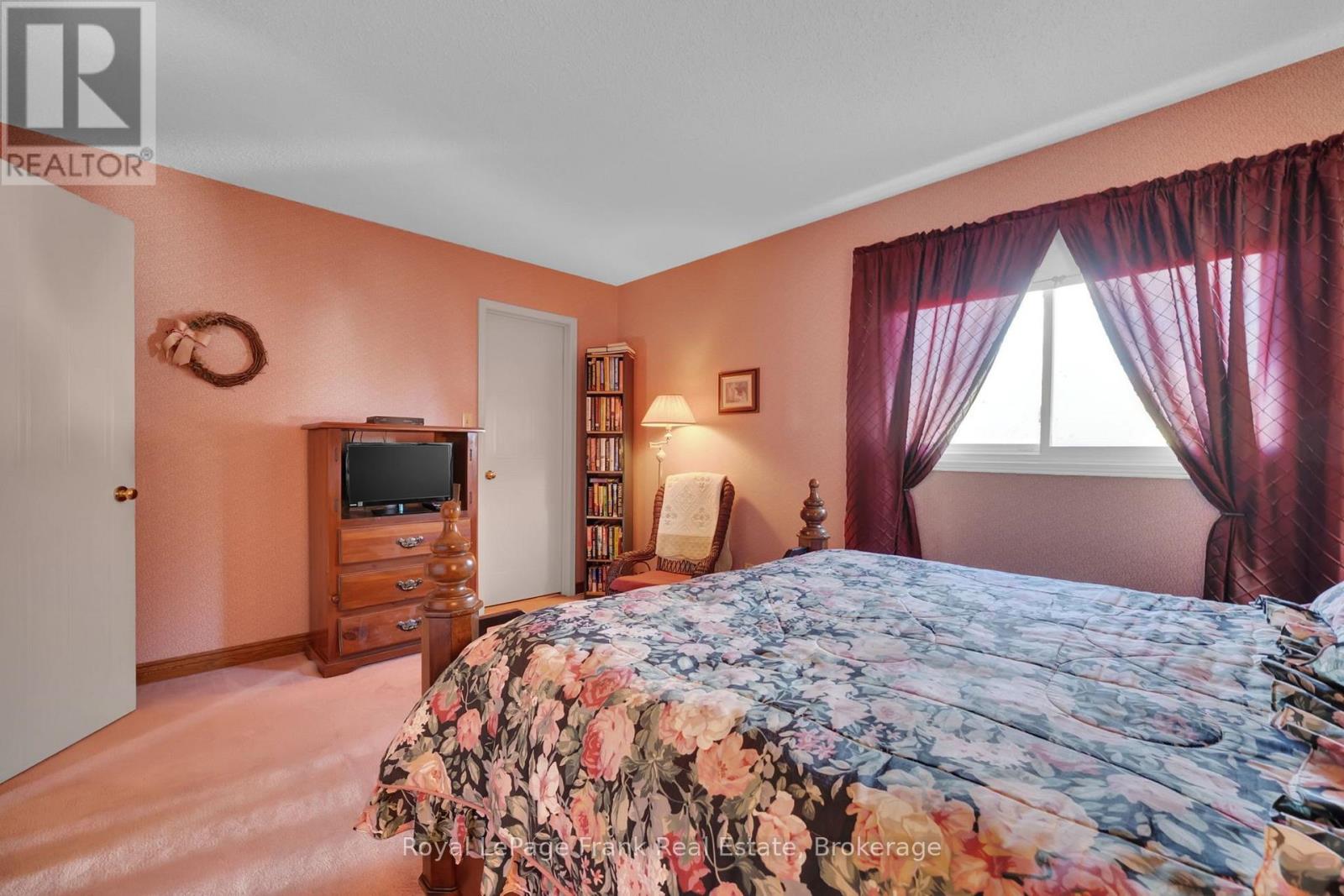 35 BURNHAM BOULEVARD - 16