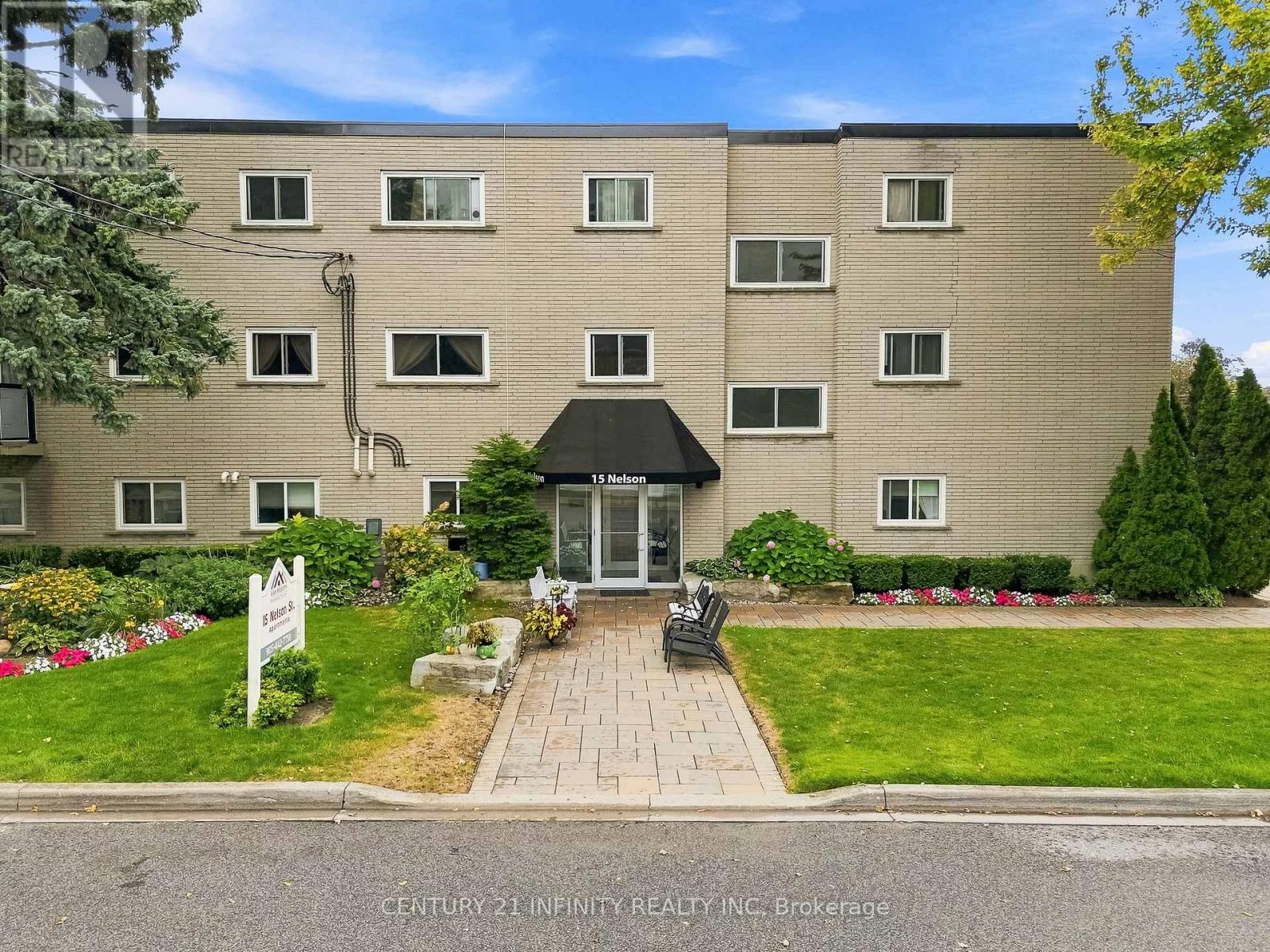 15 Nelson Street, Clarington, ON photo 11