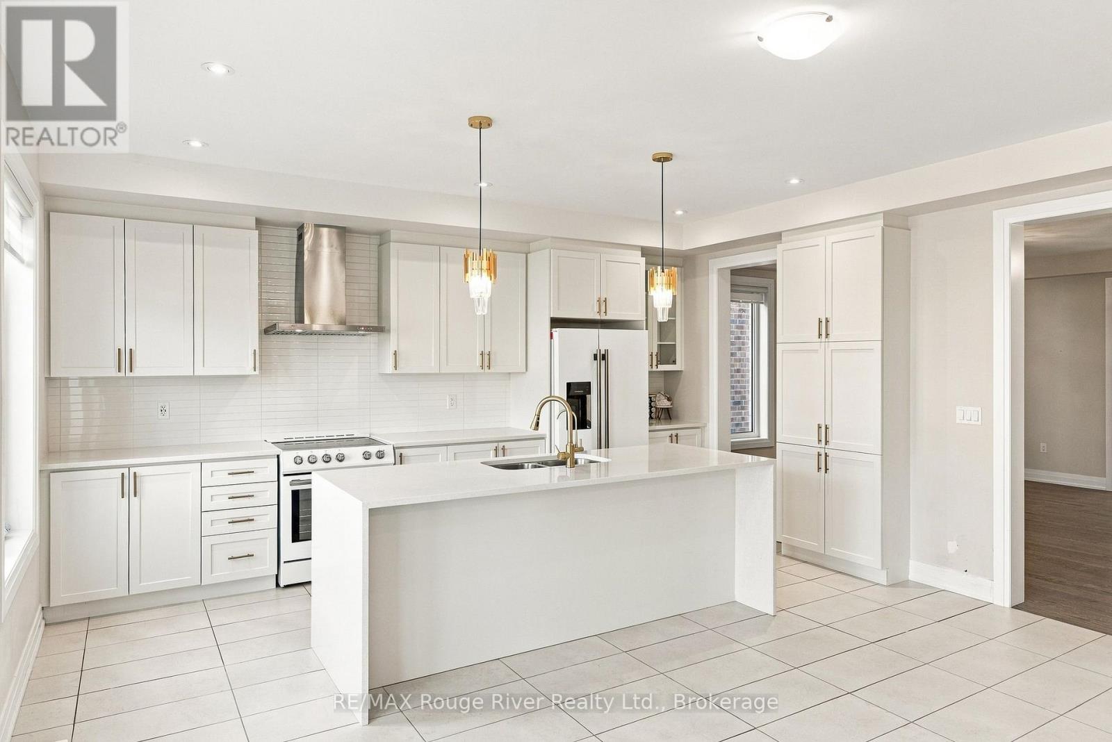 26 Rogerson Street, Clarington, ON photo 10