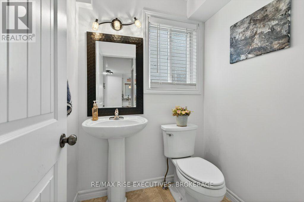 1543 PROVIDENCE CRESCENT - Image 18