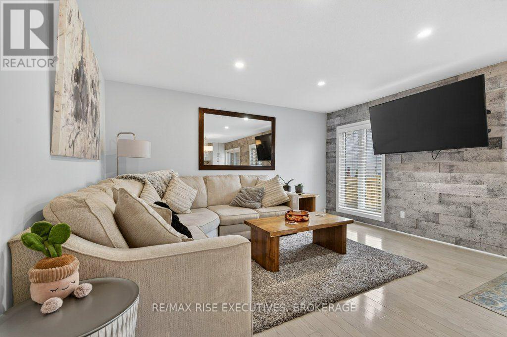1543 PROVIDENCE CRESCENT, Kingston (City Northwest) — photo 8
