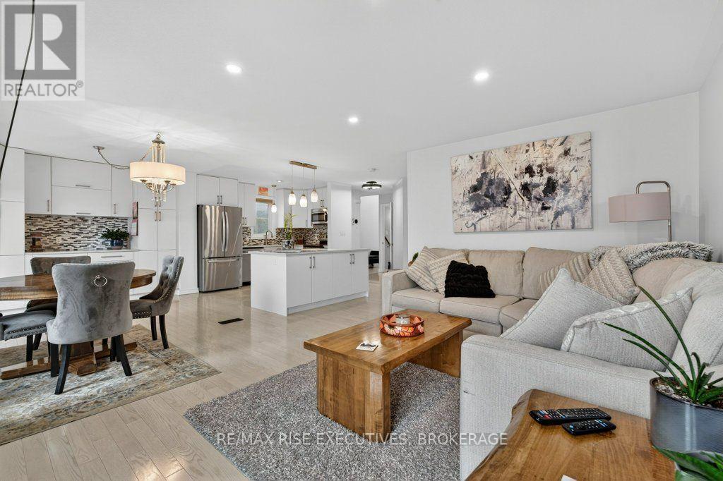 1543 PROVIDENCE CRESCENT, Kingston (City Northwest) — photo 9