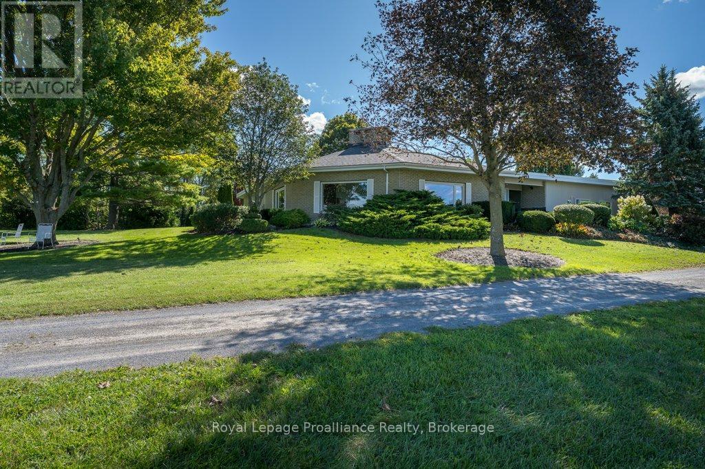 2355 COUNTY RD 3, Prince Edward County (Ameliasburg Ward) — photo 4