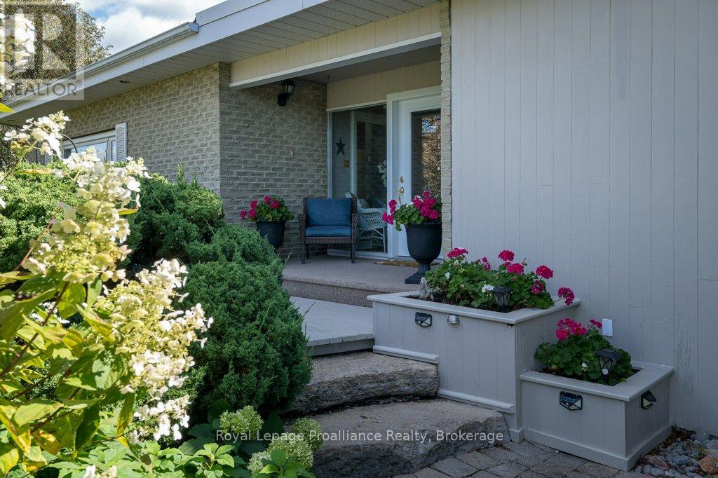 2355 COUNTY RD 3, Prince Edward County (Ameliasburg Ward) — photo 6