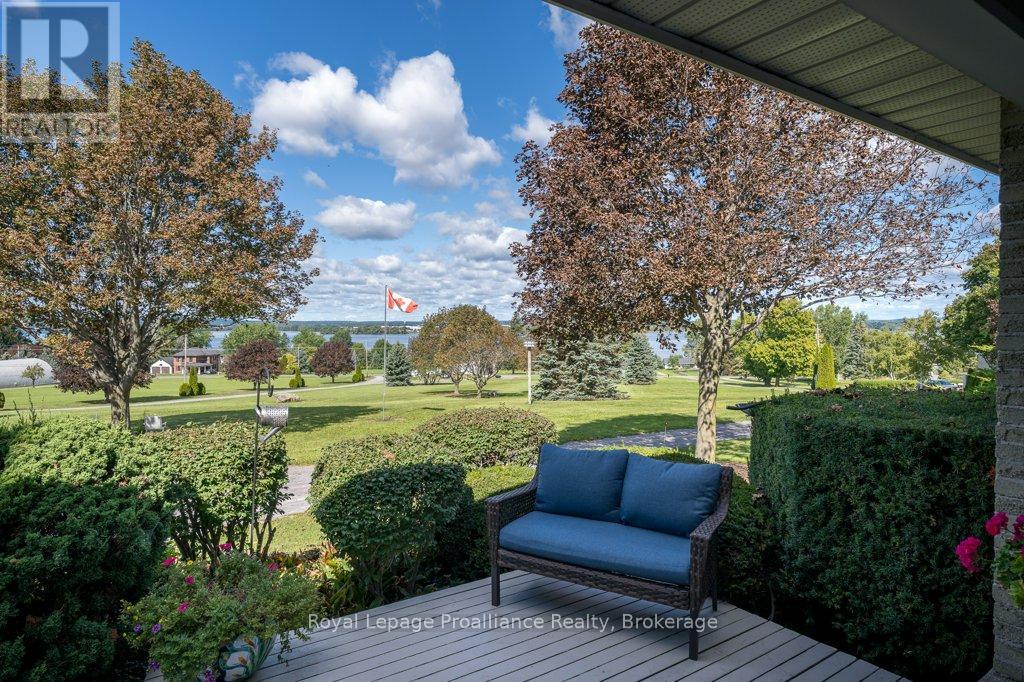 2355 COUNTY RD 3, Prince Edward County (Ameliasburg Ward) — photo 8