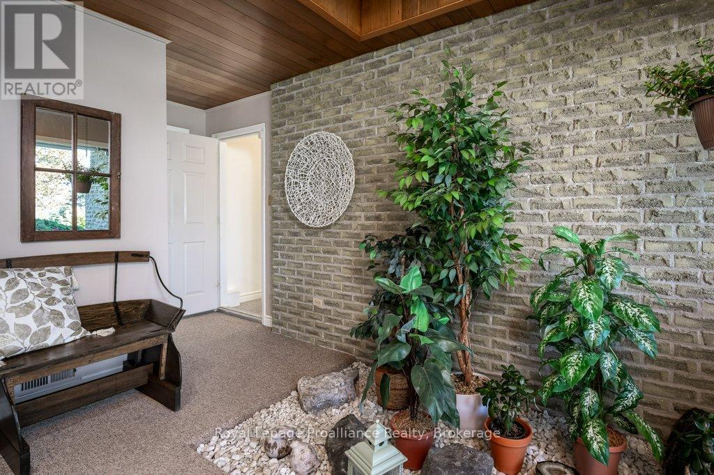 2355 COUNTY RD 3, Prince Edward County (Ameliasburg Ward) — photo 9
