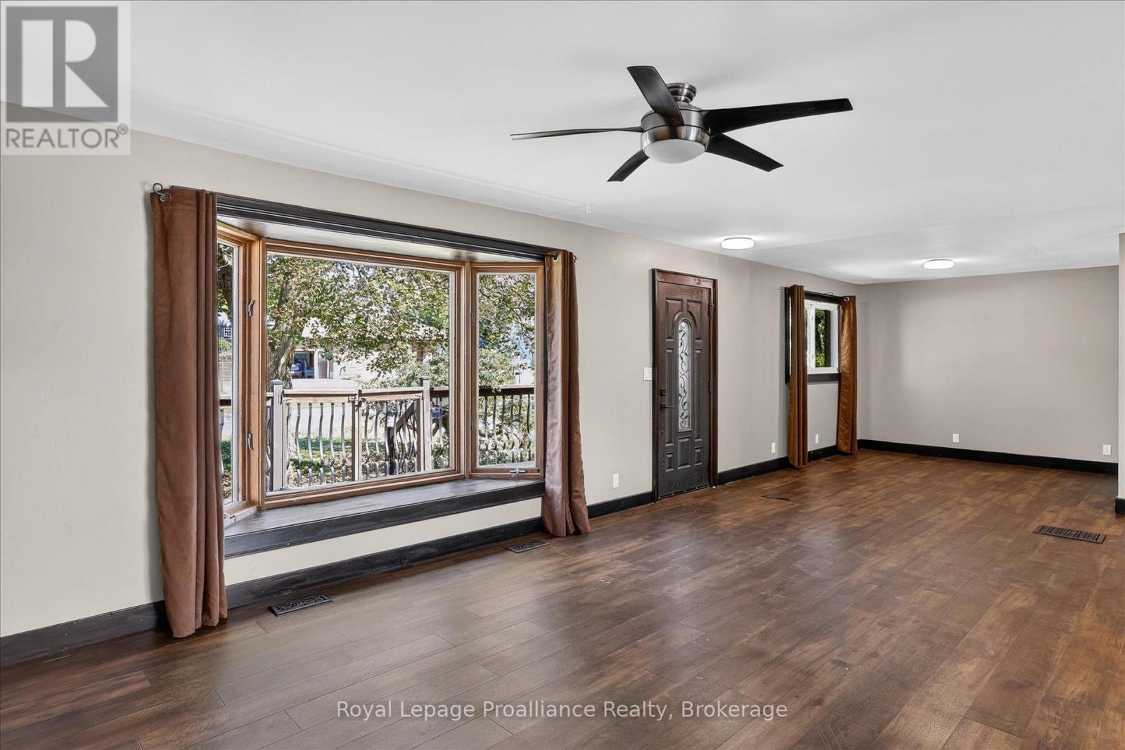 70 ELMORE STREET - Image 12
