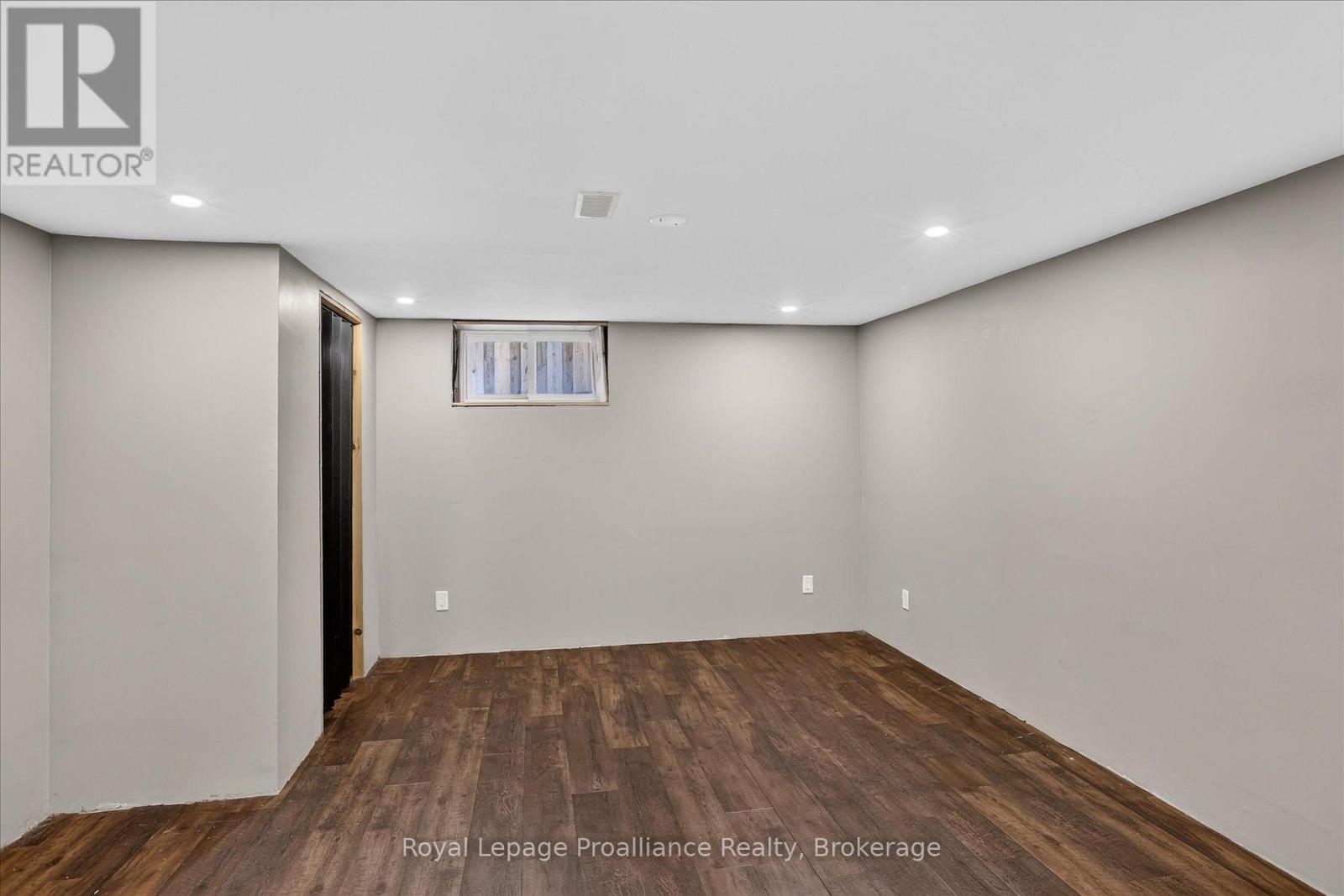 70 ELMORE STREET - Image 38