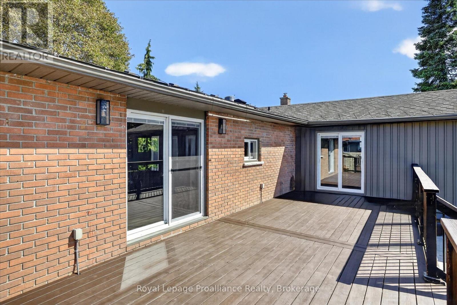 70 ELMORE STREET - Image 41
