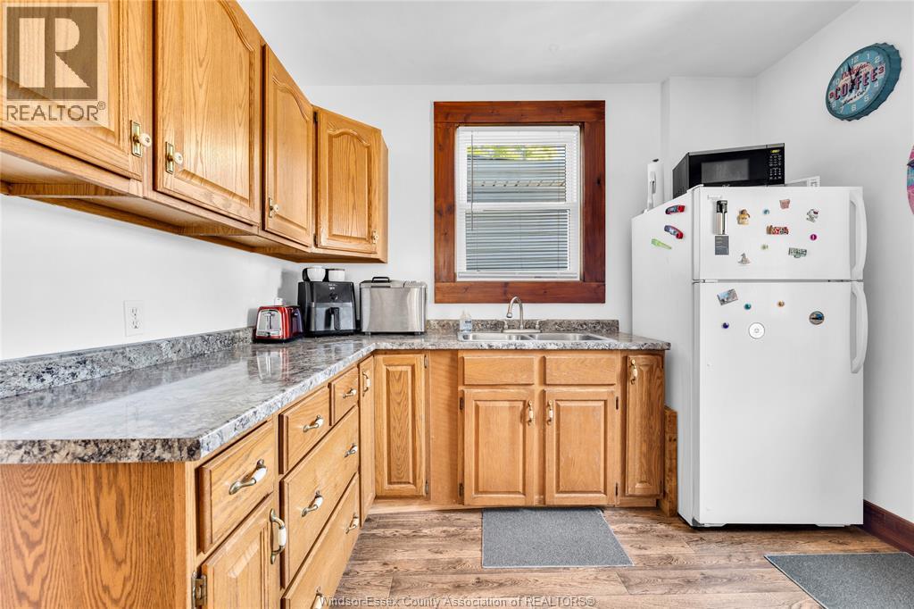 916 WINDSOR AVENUE, Windsor — photo 7