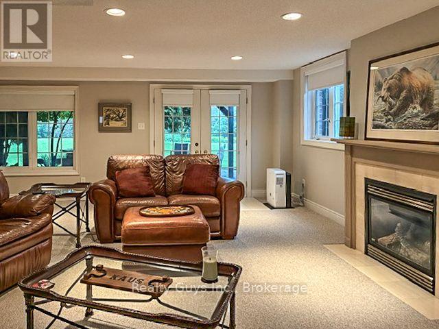 16 16 CRESCENT MOON LANE - Image 47