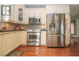 16 Crescent Moon Lane, Kawartha Lakes, ON L0C1G0 Photo 22