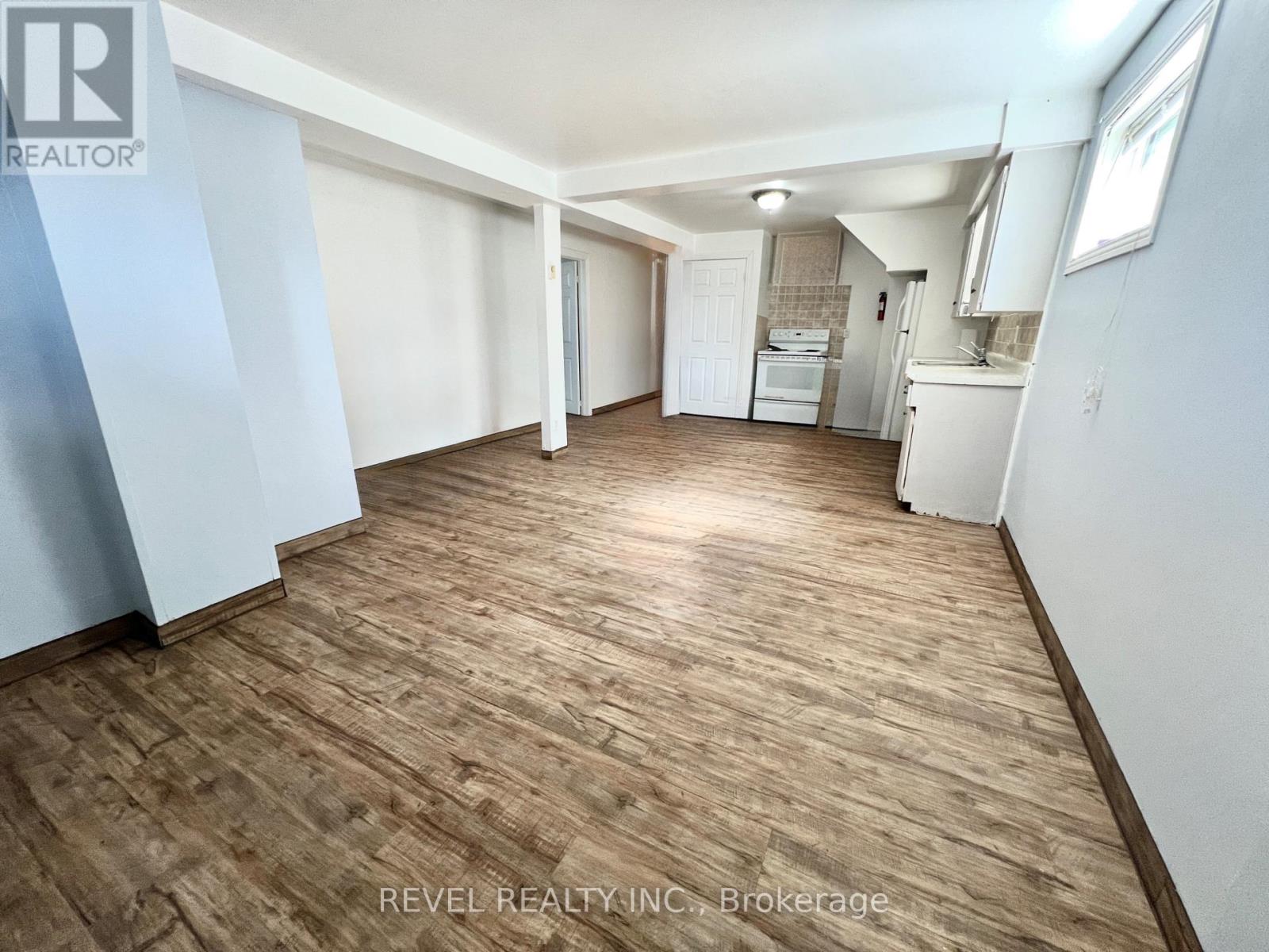 380 NORMAN STREET - 21