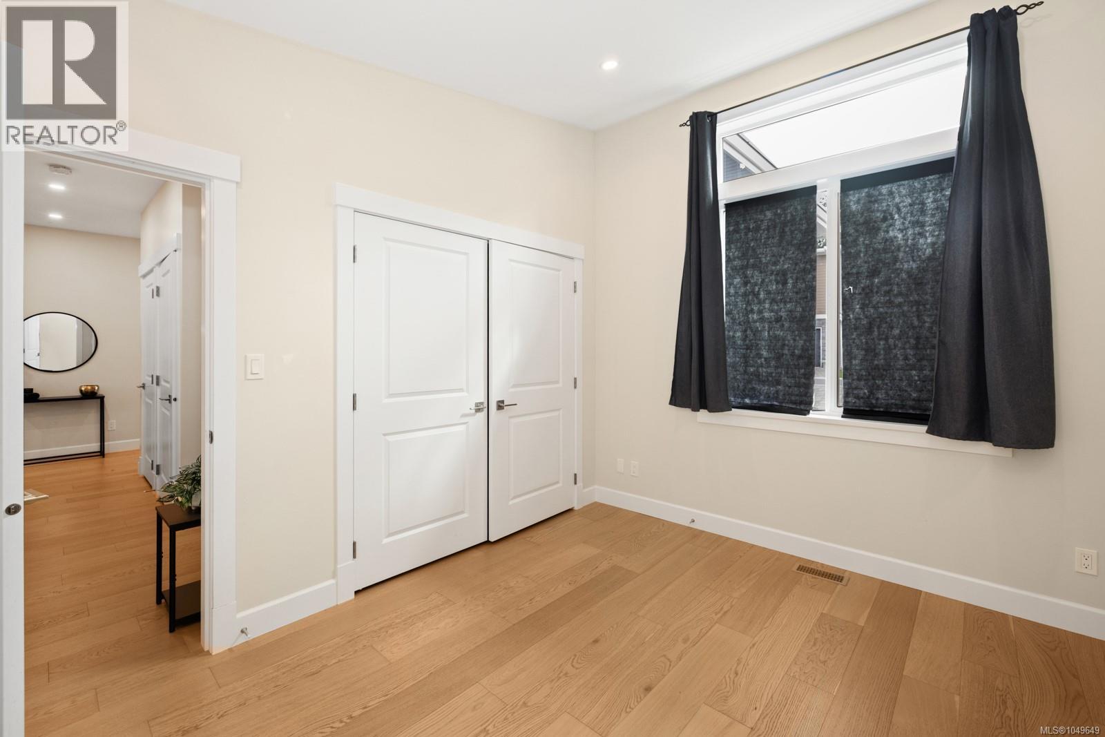#105 4690 Caspian Pl - 13