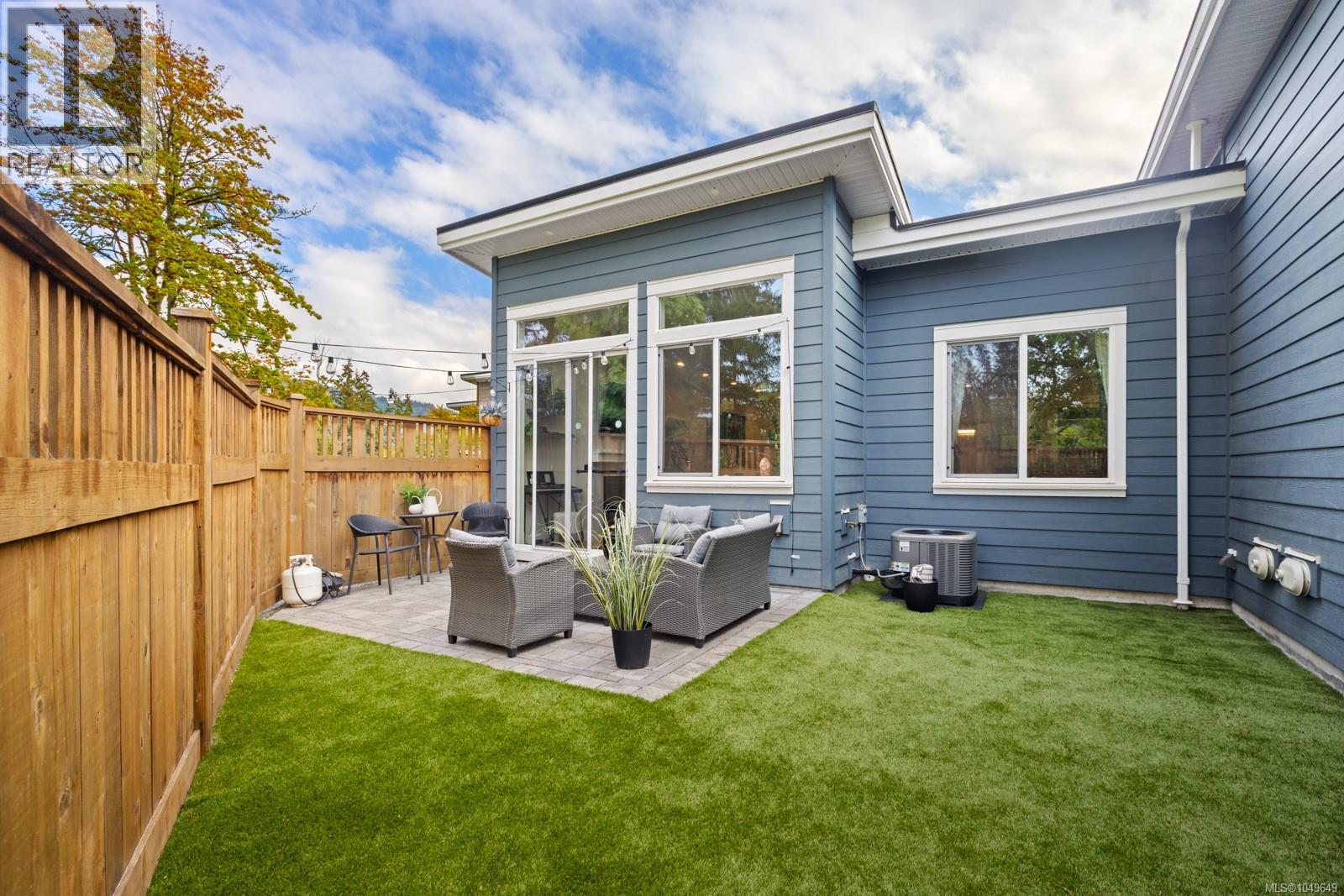 #105 4690 Caspian Pl - Image 20