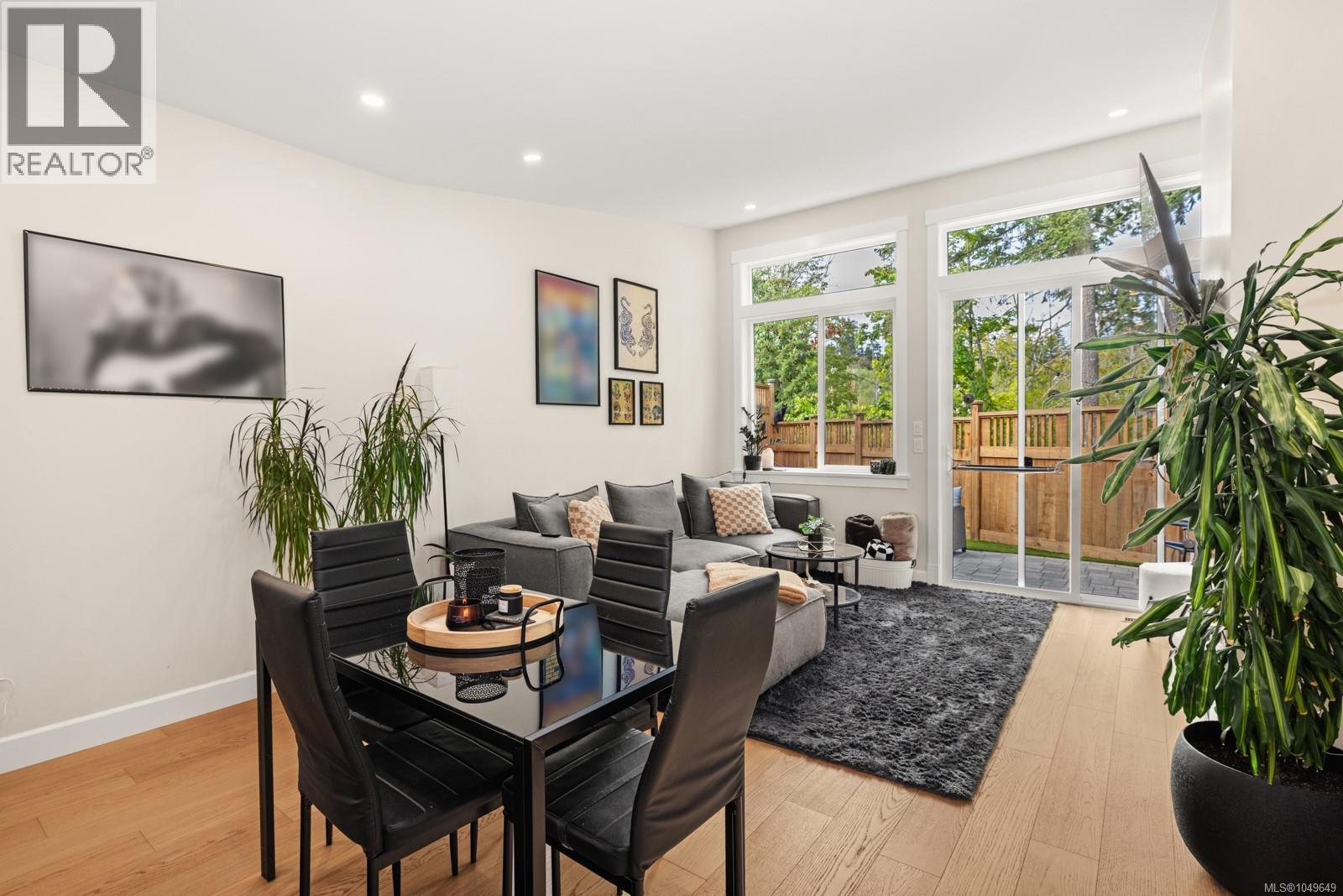 #105 4690 Caspian Pl - Image 4