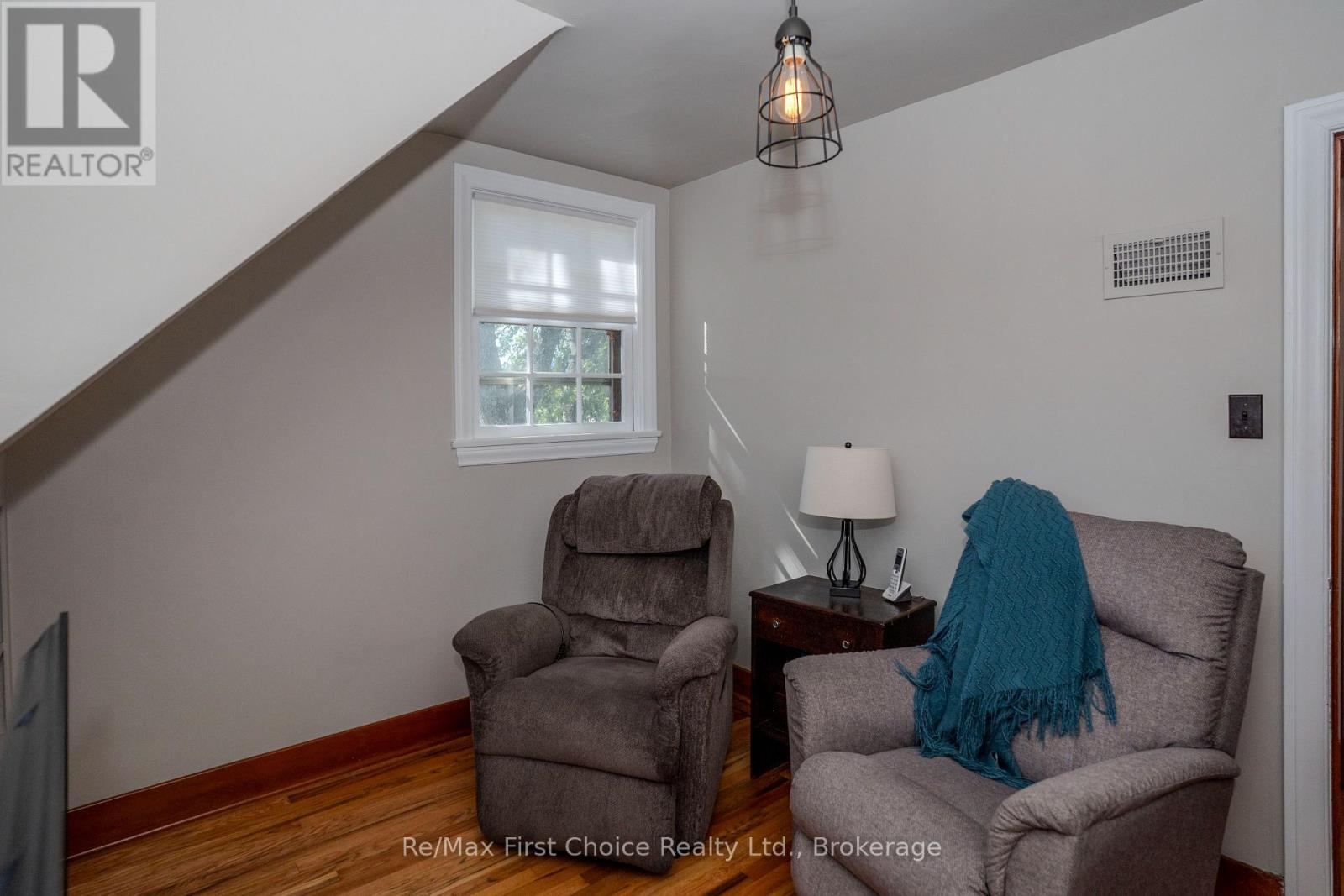 746 NORAH STREET S - 29