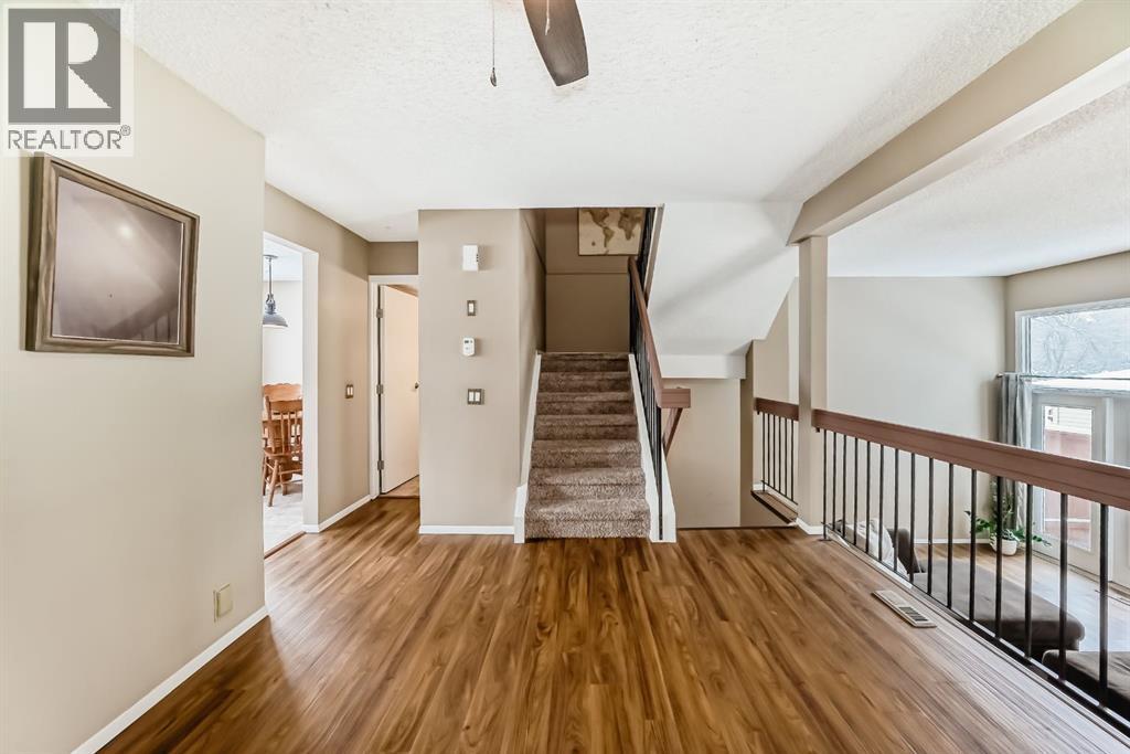 407 Point Mckay Garden NW - 11