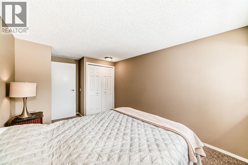 407 Point Mckay Garden NW - 19