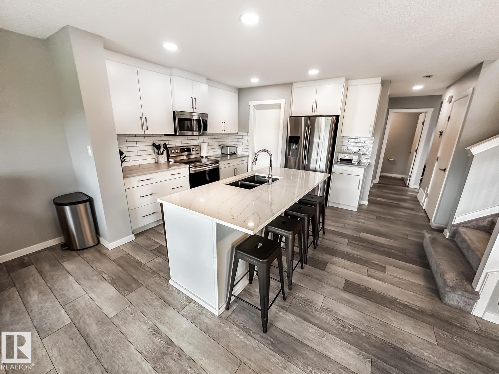 20947 95 AV NW, Edmonton — photo 8