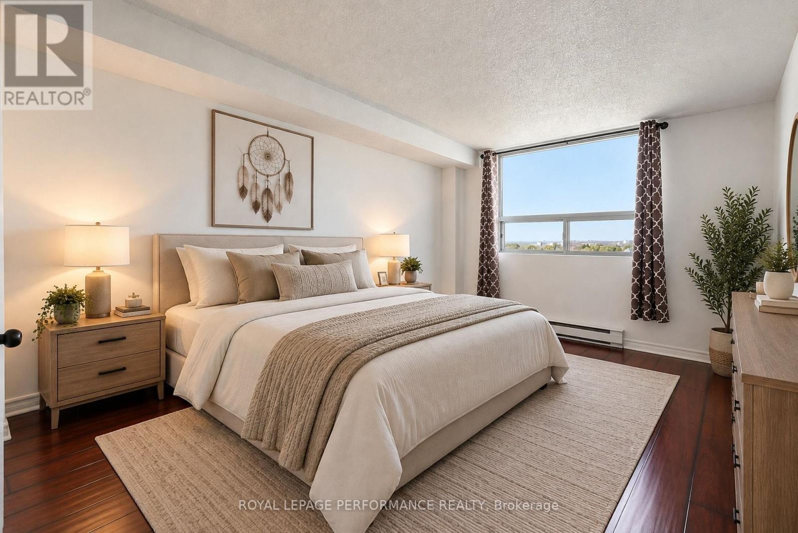 1102 - 1440 Heron Road