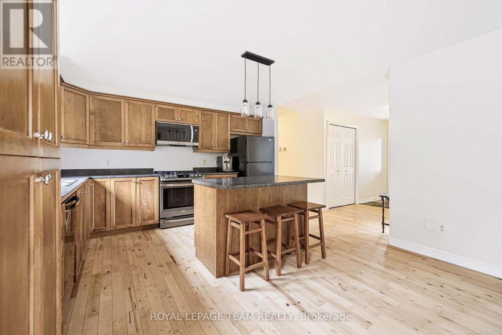 44 MEADOWGLEN CIRCLE - Image 13