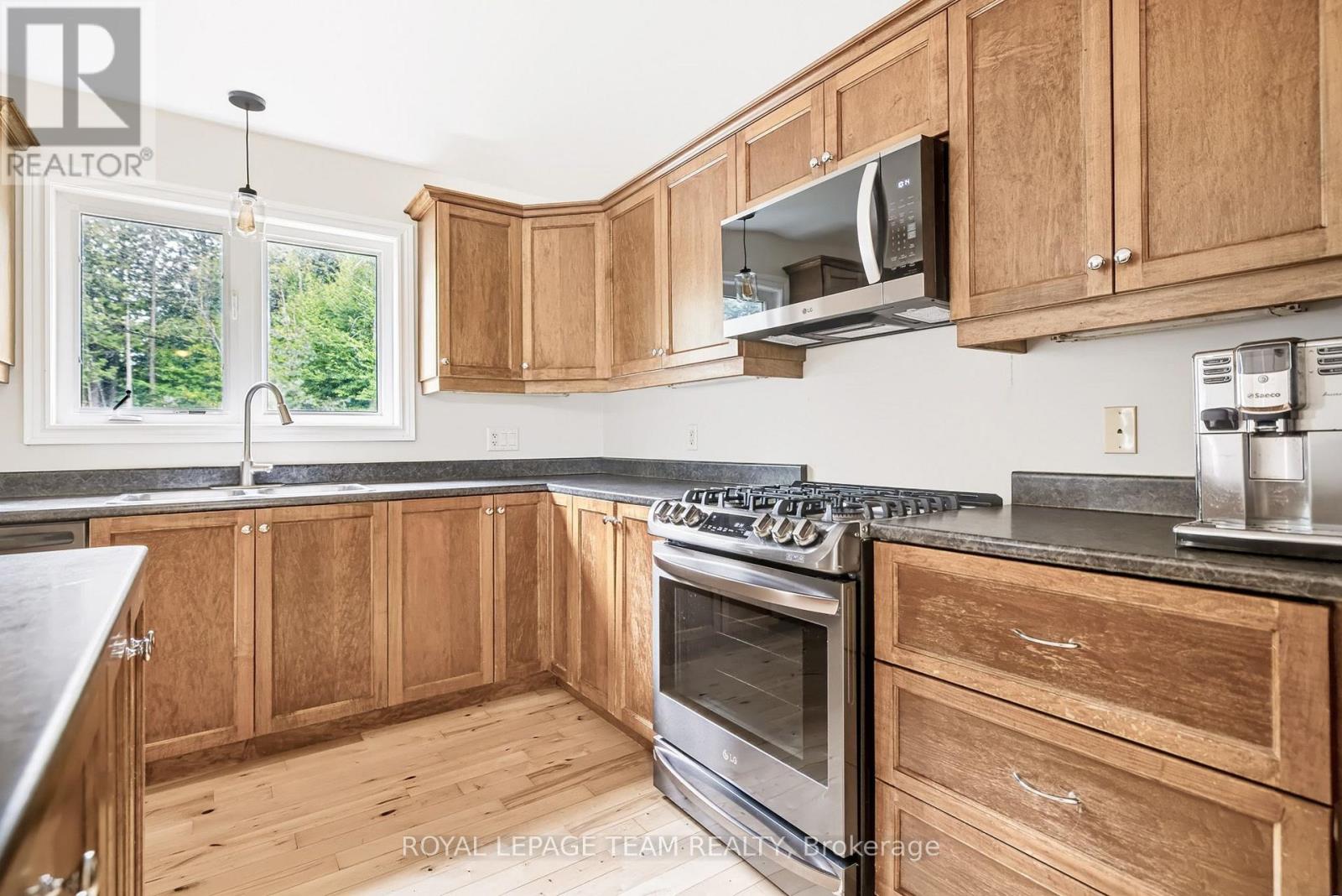 44 MEADOWGLEN CIRCLE - Image 16